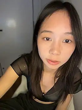Anna-a - 完成目标，24小时内打赏最多的前三位哥哥每人一张美照诱惑