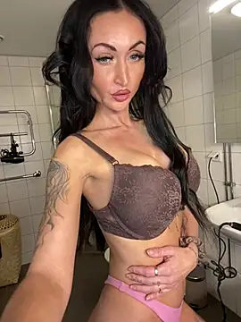 Petite97 - Dildo show & squirt 🤤💗