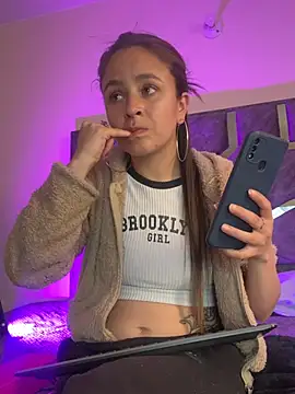 Tatti_ec - topples in the office