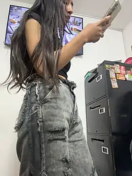 LilyRossi_ - Show pussy