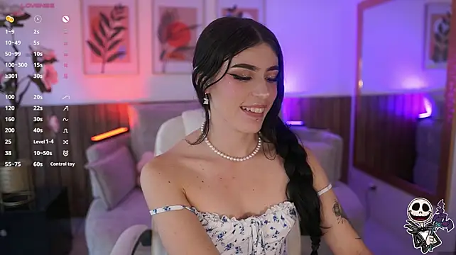JadeSummerr - 🎃♛ Fingering Pussy