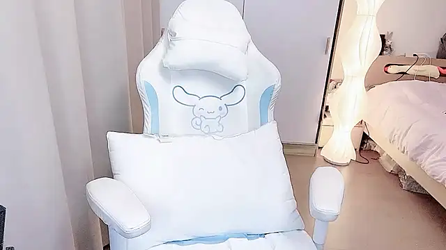 -qingqing - 小粉塞入三分钟