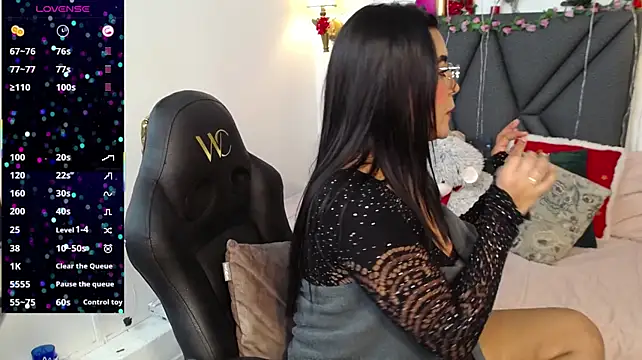 Lakshmiraniii - show instant cum