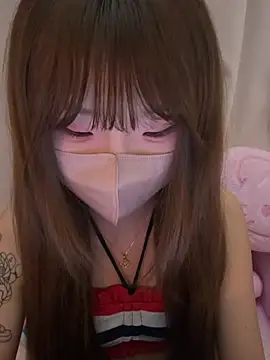 Kkkkiiii-42 - 户外被强奸 18cm大屌插粉逼 淫水流不停💦进来脱裤子打飞机