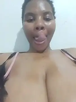 MAZINGDIVA1994 - shake boobs with cute smile# love u