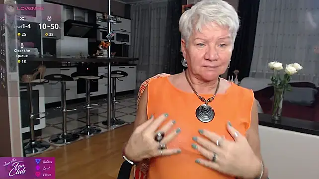 Roxana_brooks - caress and wiggle my boobs