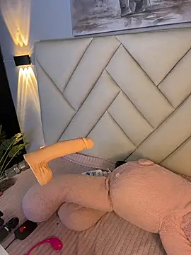 Catalina_santana20 - Finger in pussy + spanks 🔥