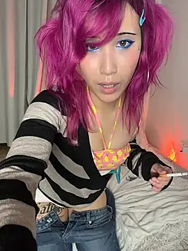MikiMikiLeak - spit on tits