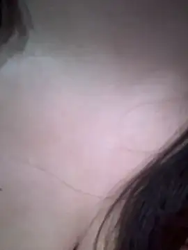 Yomi009 - 小酒馆跟闺蜜激情舌吻💋