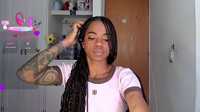 Marce_22 - FUCK ME AND BIG SQUIRT
