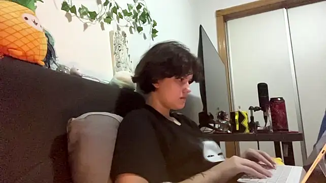 HeyFriren - sent u my hot Video ANAL and we go pvt