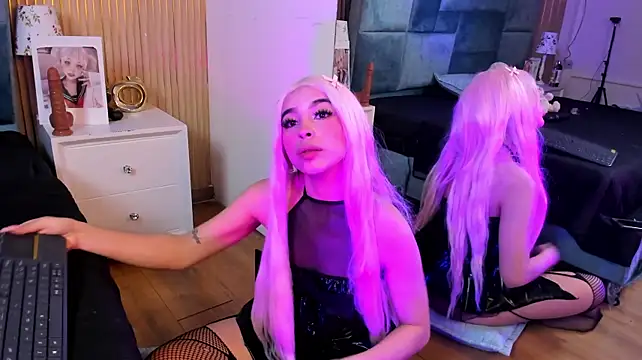 Delphine_doll - ahegado