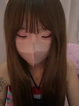 Kkkkiiii-42 - 户外被强奸 18cm大屌插粉逼 淫水流不停💦进来脱裤子打飞机