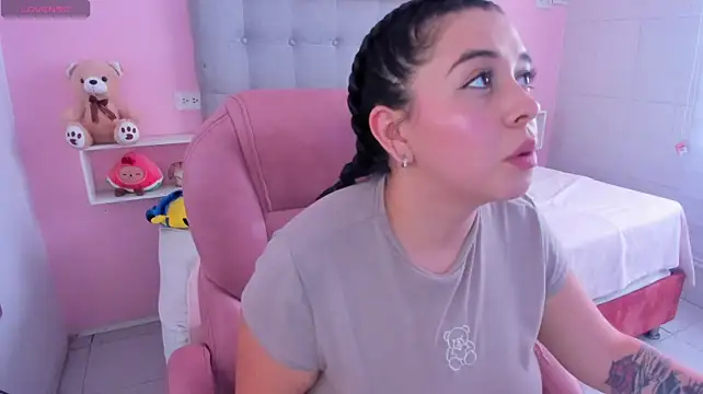 Isabella_max7 - show boobs 2 min