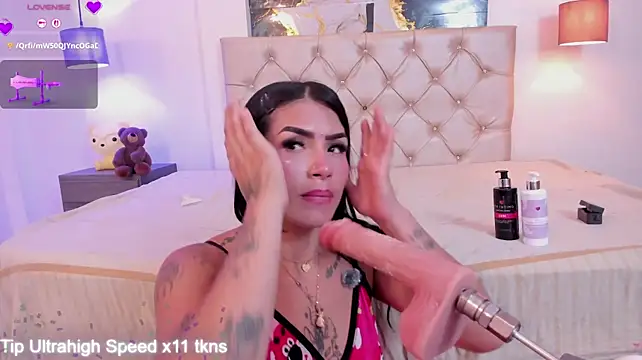 Preetty_Moon - SPIT BOOBS