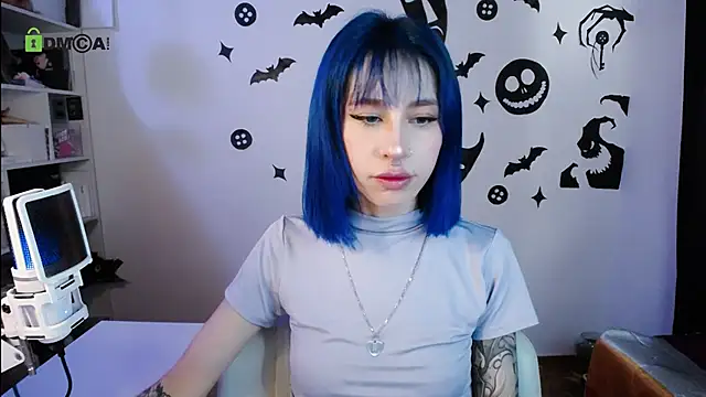 Dakota_senju - ☾⋆⁺₊🩵OIL ASS