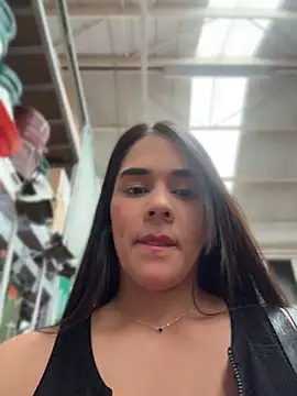 BellaLeclair_ - Bounce tits 😈