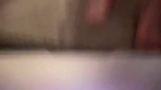 Bby_girl23 - make her squirt!!