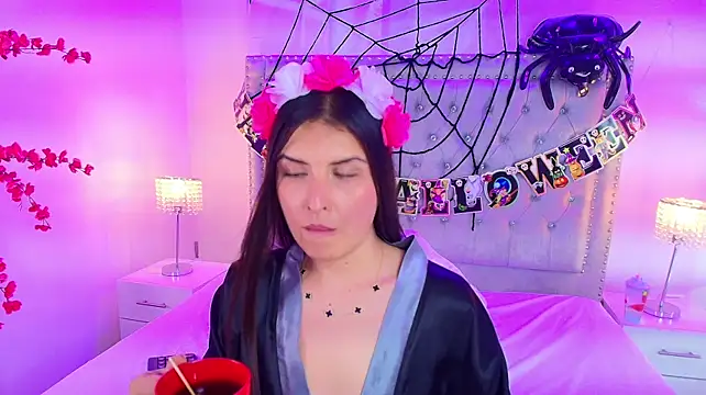 Ahilin_lutther - I'm showing my boobs + cum on them 🍒🔥