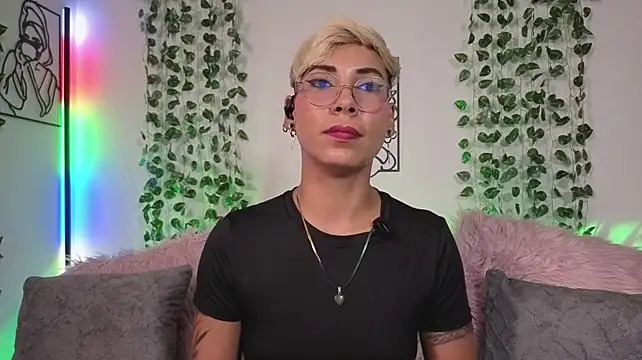 MiaMorgan_ - ASS OIL