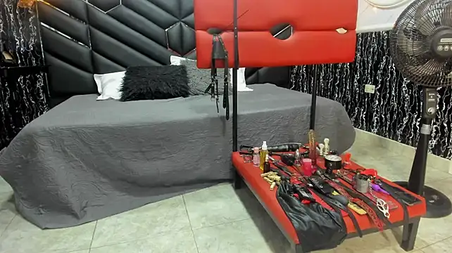JAYLEN_BDSM - 👌50 spanks ass+clamp nipples