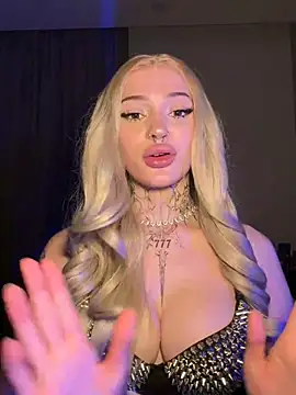 Madelinexx - 🍒Flash boobs