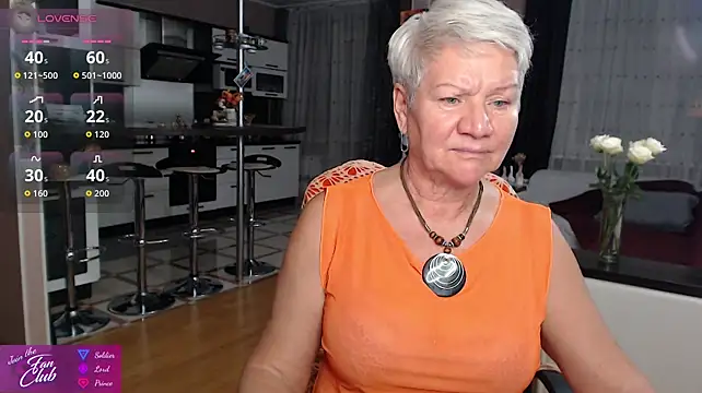 Roxana_brooks - caress and wiggle my boobs