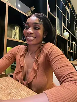 ___Nessa - Put Toy in ass&squirt hard public