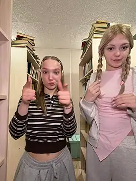 Elsawhere - ask my friend to touch MY BOOBS🎁