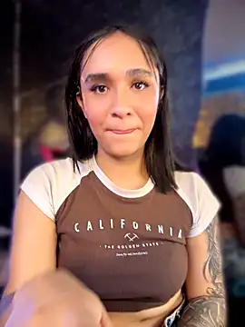 Isabella-Teen - Doggy Style🐶