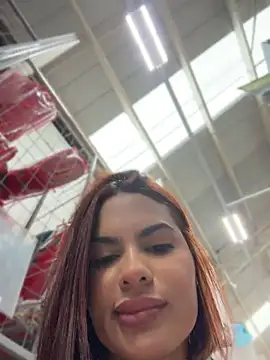 Irina_Velvett - Remove 5 buttons from my shirt😈🥴