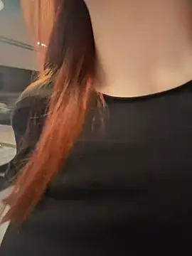 SaintMaya - Twerking without panties🍓💕