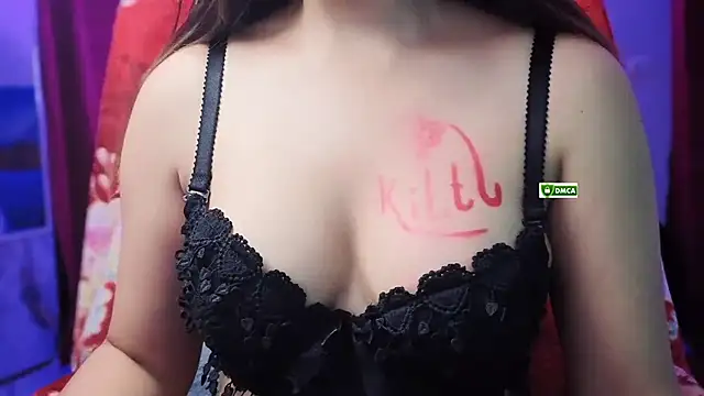 Royal_girl_1 - creamy boobs + nipple clamps 💋