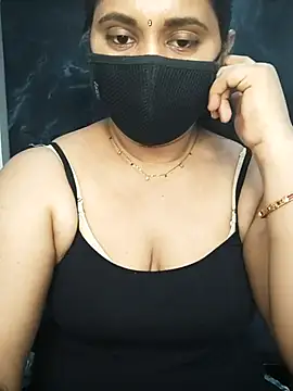 Doly_thebubbly - Boobs oil massage in public