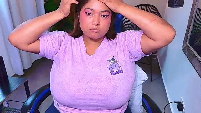 Kenya--Buhle - Orgasm with my fucking machine