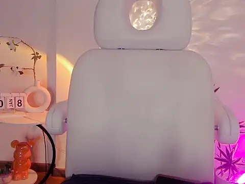 Janise_love - spank the buttocks 10 times