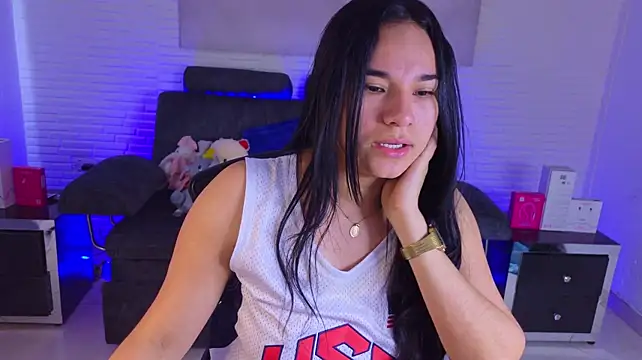 Lolitta_xxx - fill my clitoris with caresses 🔥😈