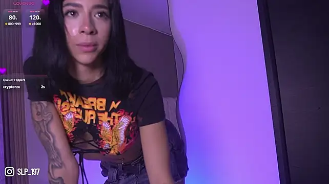 Sara_lopee1 - Massaging tits with oil