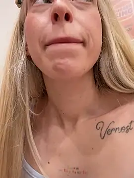 Kira_mia