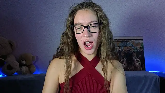 Miss_Wells - tongue play