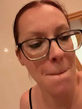RussianGirls_ - SHOW PUSSY + SLAP + CTRL TOY 2M