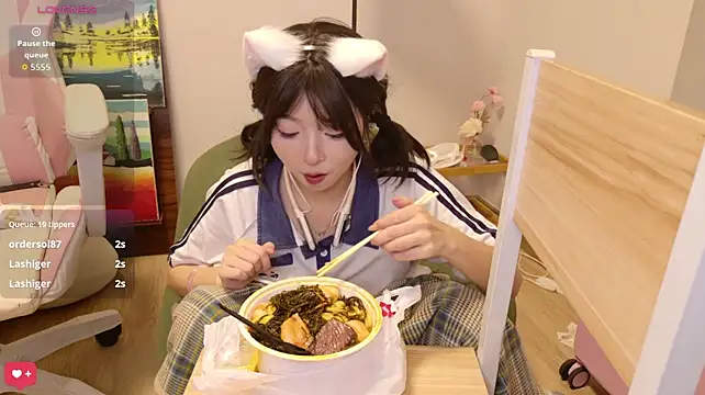 Qiqiiii-05 - 让小狗开心