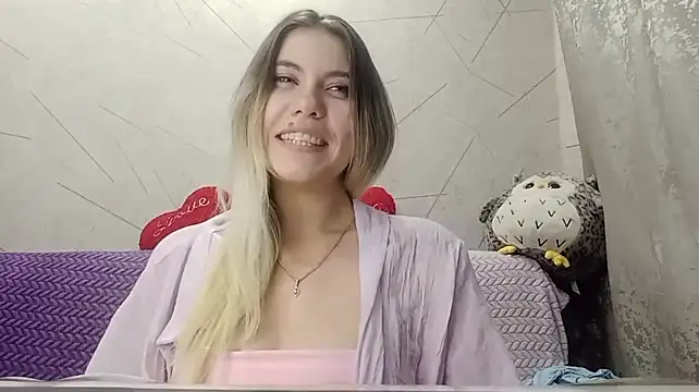 KatieLesco - SEXY EYE CONTACT WITH YOU