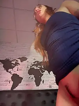 RedHotTeaseXXX - VIBE MY PUSSY