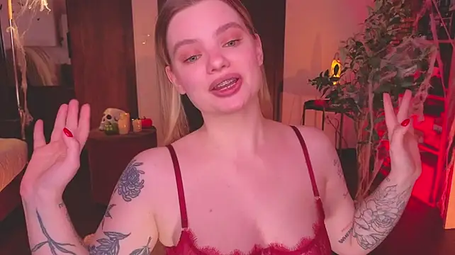 Hottie_Jane - spank ass and twerk :)