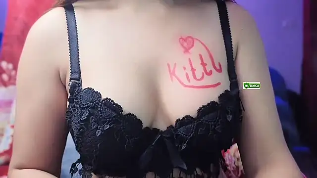 Royal_girl_1 - creamy boobs + nipple clamps 💋