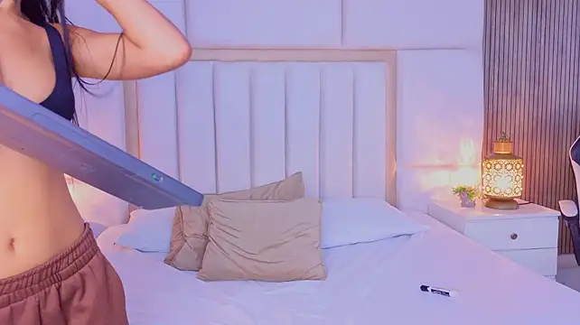 AbannyRogerss - Fingering until my panties get wet 🥵