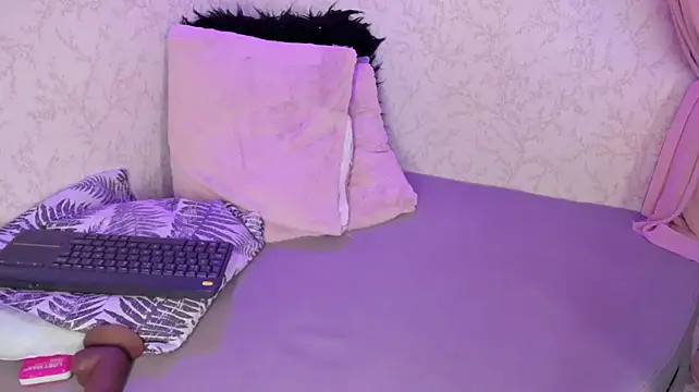 Salomebloom_ - Play of feet whit your cock & my pussy