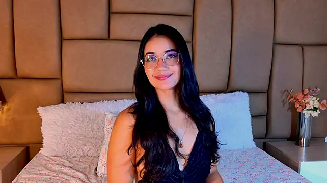 JulsPatel - aceite en mis tetas