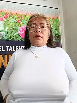 __valentina18 - DINAMITE MY PUSSY VIBES💦💦PUBLIC PLACE